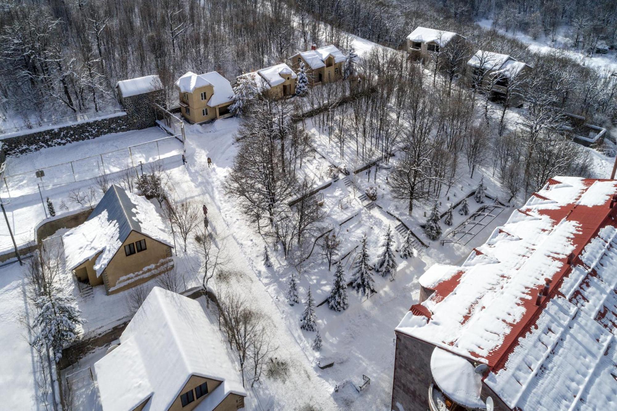 Alpina Resort By Stellar Hotels, ซากาดซอร์ ภายนอก รูปภาพ