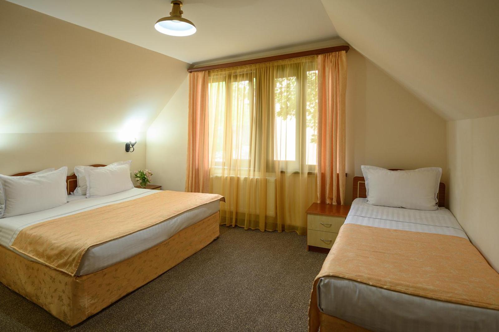 Alpina Resort By Stellar Hotels, ซากาดซอร์ ภายนอก รูปภาพ