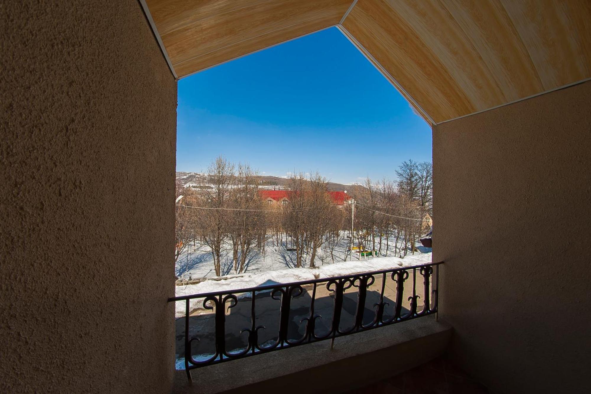 Alpina Resort By Stellar Hotels, ซากาดซอร์ ภายนอก รูปภาพ