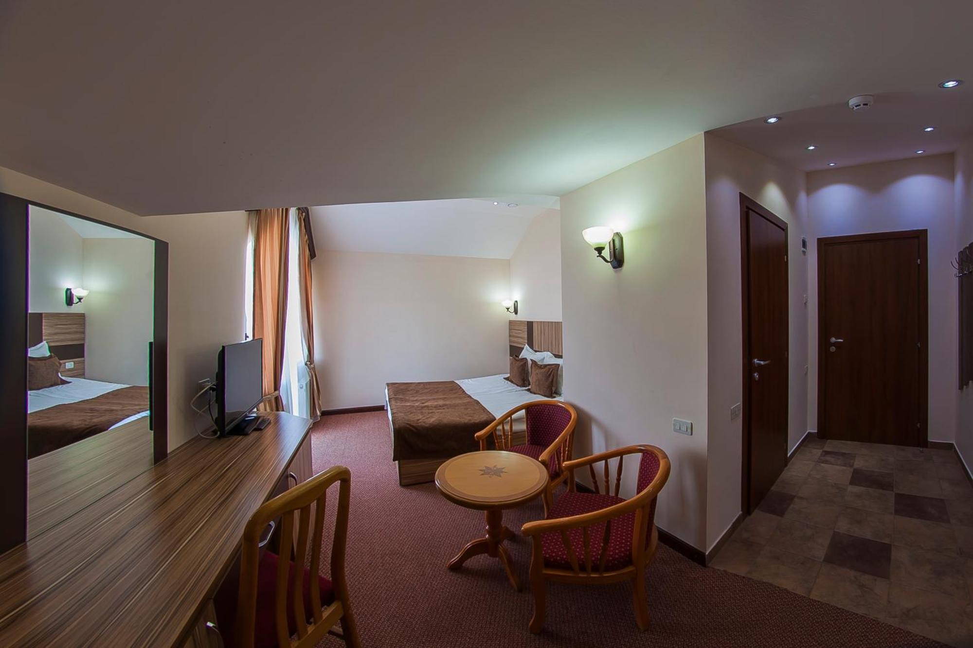 Alpina Resort By Stellar Hotels, ซากาดซอร์ ภายนอก รูปภาพ